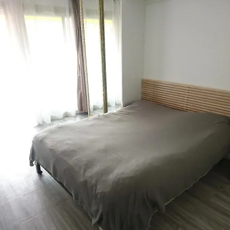 One-bedroom Near The And The Old Town Apartamento *